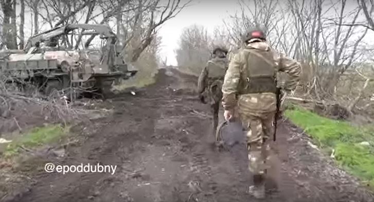 Ռուսական բանակի շարժվում է Սլավյանսկի ուղղությամբ (Տեսանյութ)