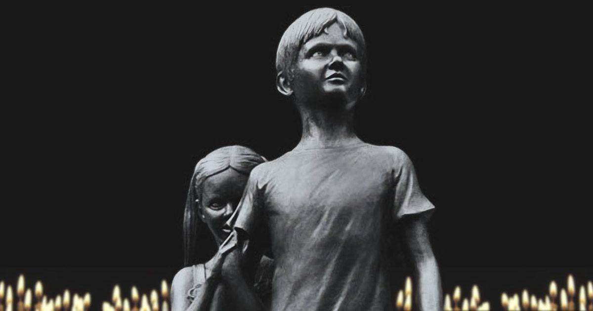 Сделай маяк трагедии ярче: на сайте посвященному погибшим детям Донбасса зажигают свечи.