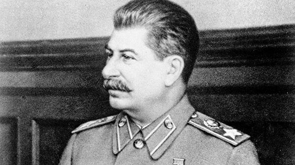 Настоящая национальность Сталина: что выявил ДНК-анализ внука «вождя народов»