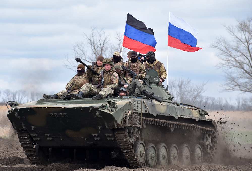 Ռուսական բանակը գրոհում է ուկրաինայի ամրացված տարածքը Մարինկայում (ՎԻԴԵՈ)