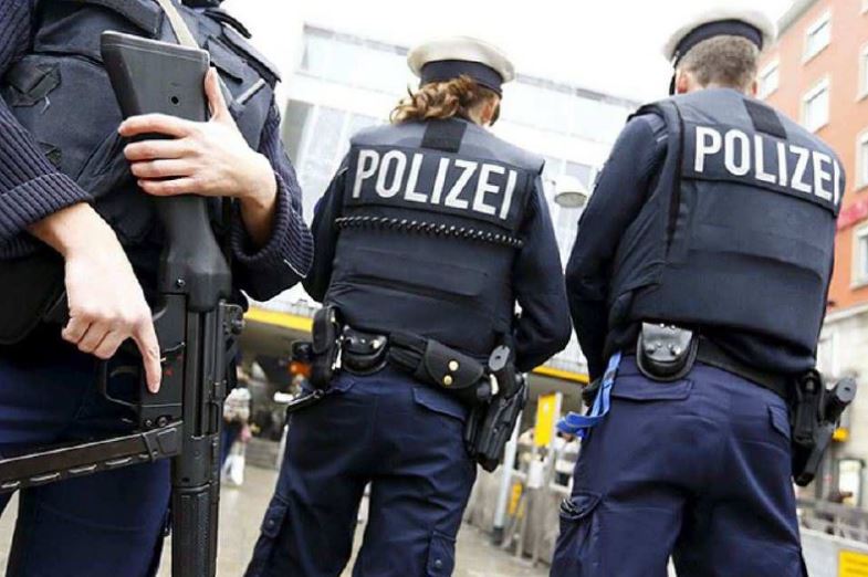 Գերմանիայում ​​հեղաշրջում նախապատրաստելու կասկածանքով տասնյակ մարդիկ են բերման ենթարկվել