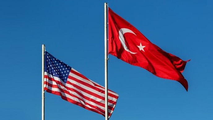 США пригрозили Турции санкциями из-за экспорта в РФ химикатов и микрочипов