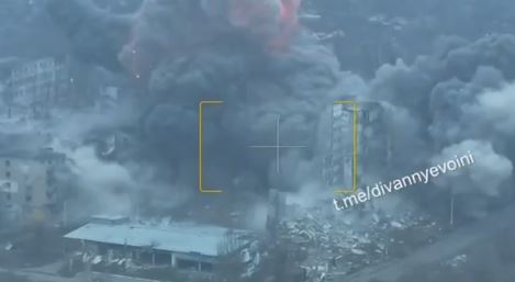 Ռուսական բանակ Միրնոգրադում 3 տոննայանոց ավիառումբով ոչնչացրել է ուկրաինական դիրքերը (Տեսանյութ)